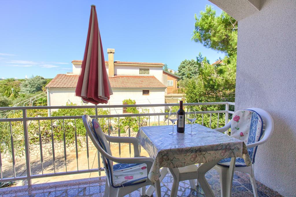 Apartments Vlatko Krk Town Zewnętrze zdjęcie