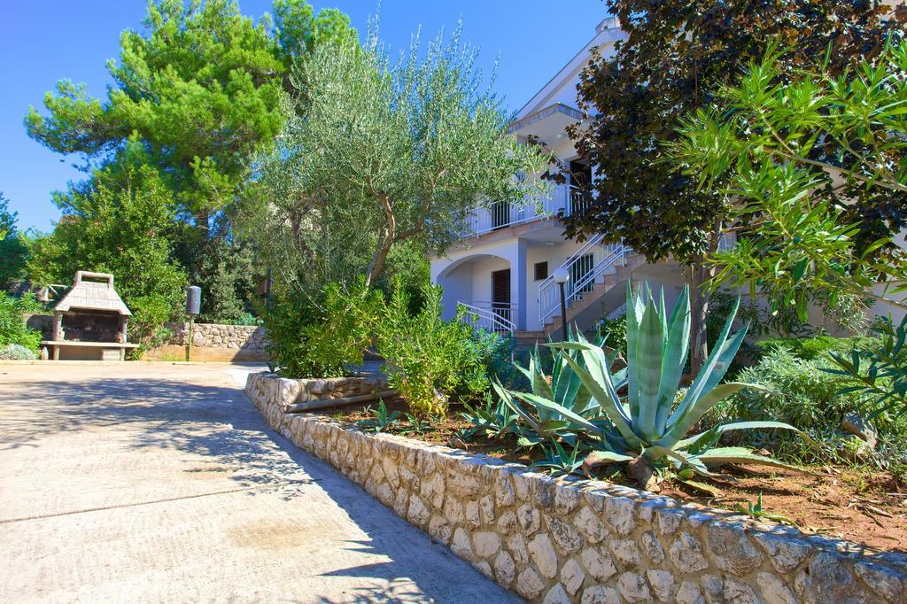 Apartments Vlatko Krk Town Zewnętrze zdjęcie