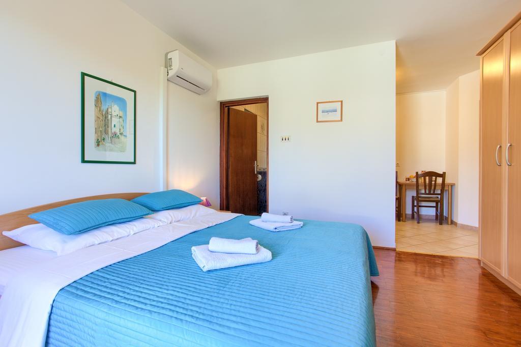 Apartments Vlatko Krk Town Zewnętrze zdjęcie