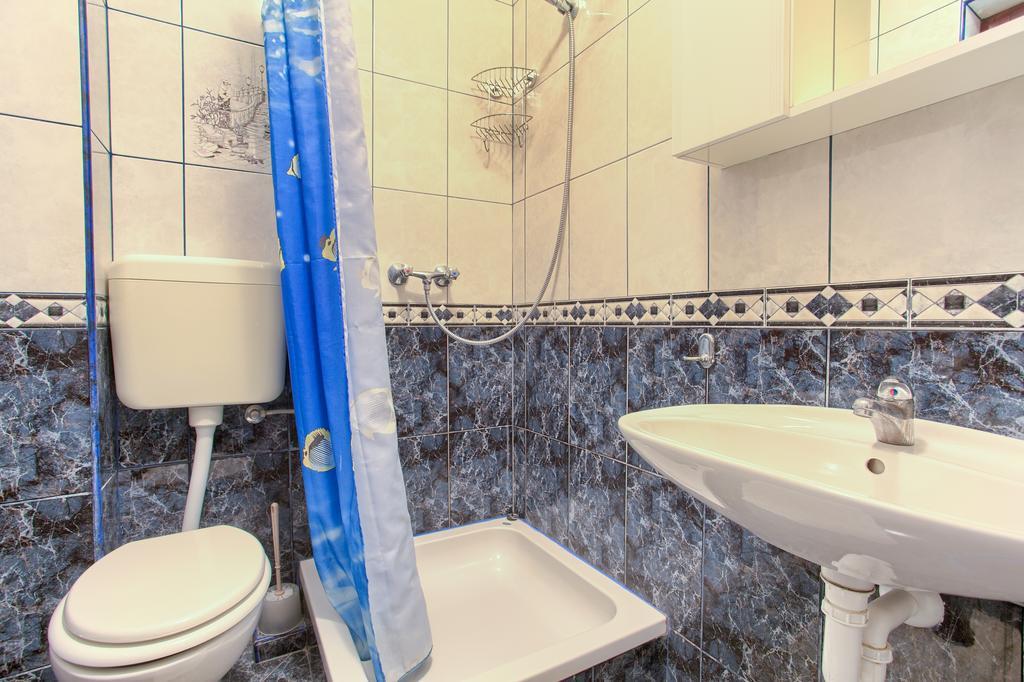 Apartments Vlatko Krk Town Zewnętrze zdjęcie