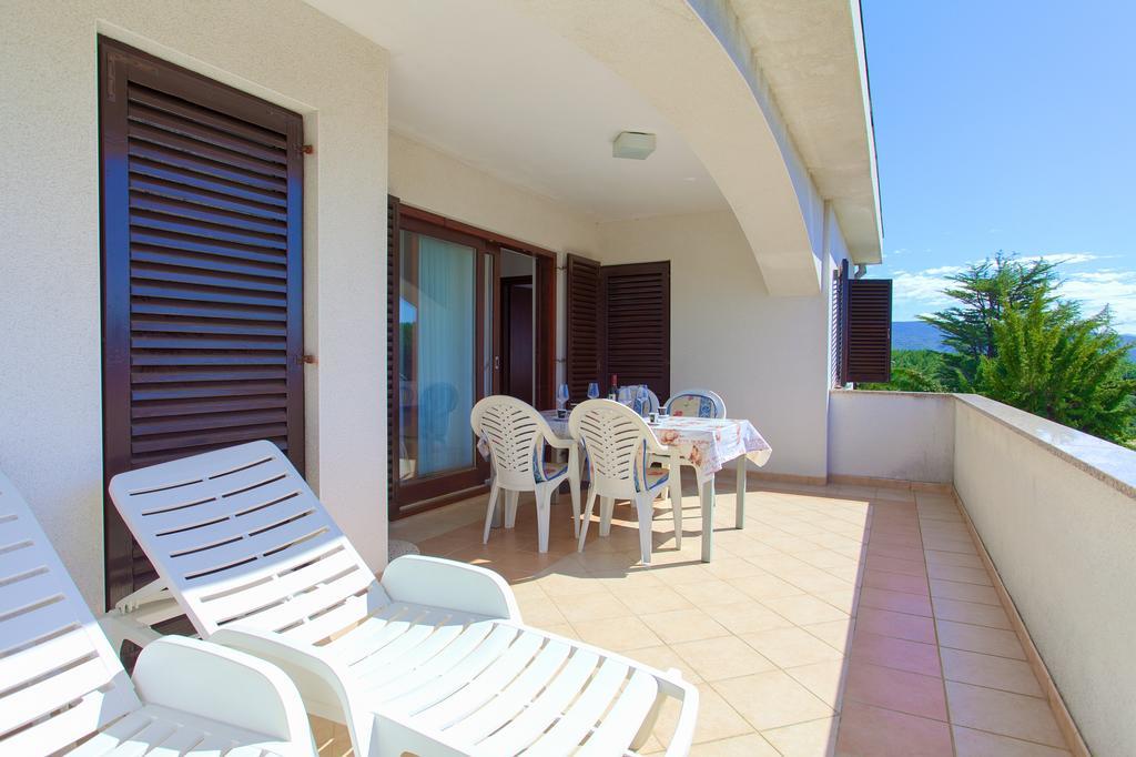 Apartments Vlatko Krk Town Zewnętrze zdjęcie