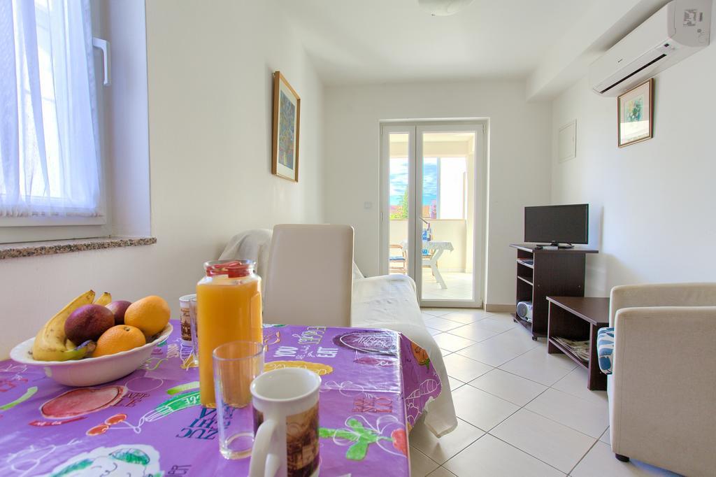 Apartments Vlatko Krk Town Zewnętrze zdjęcie