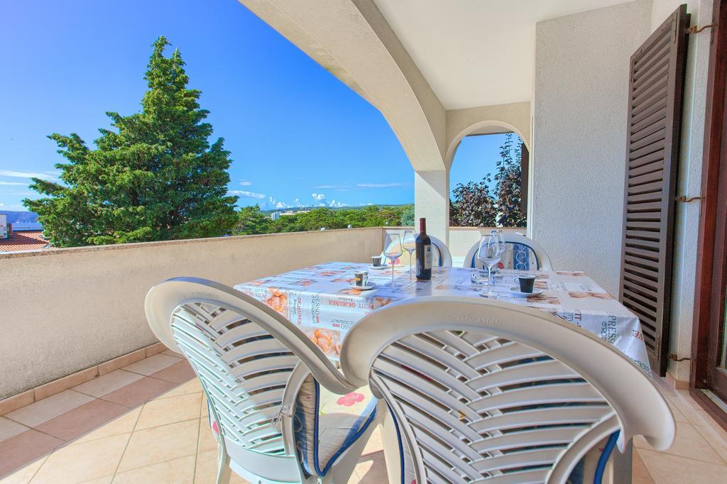Apartments Vlatko Krk Town Zewnętrze zdjęcie