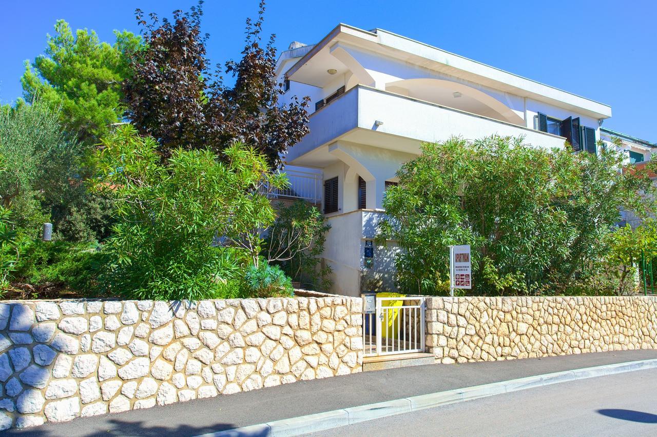 Apartments Vlatko Krk Town Zewnętrze zdjęcie